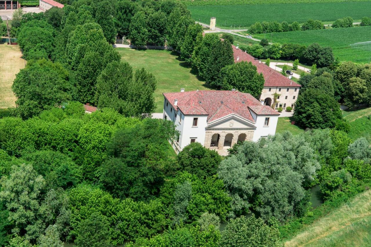 La Barchessa Di Villa Pisani Lonigo Luaran gambar